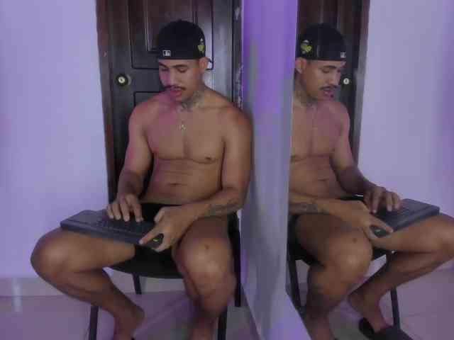 drakehot1 Sex Cam Show