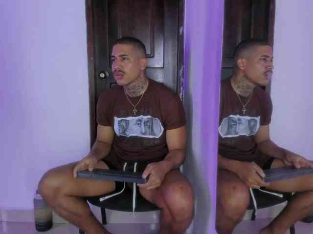 drakehot1 Sex Cam Show