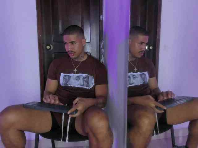drakehot1 Sex Cam Show