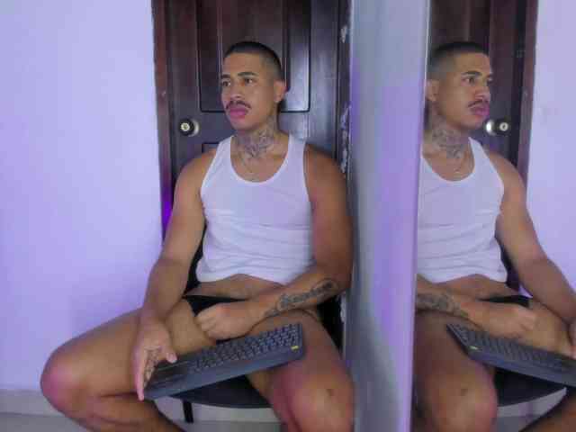 drakehot1 Sex Cam Show