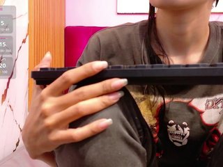 yourcuteneighbourr Porn Show