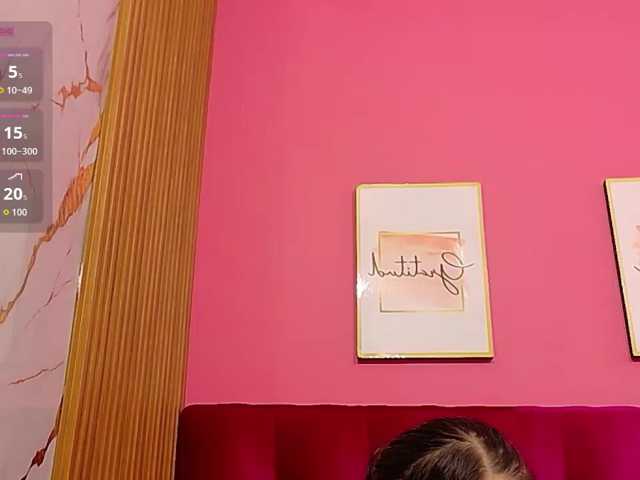 yourcuteneighbourr, en directo ahora en BongaCams