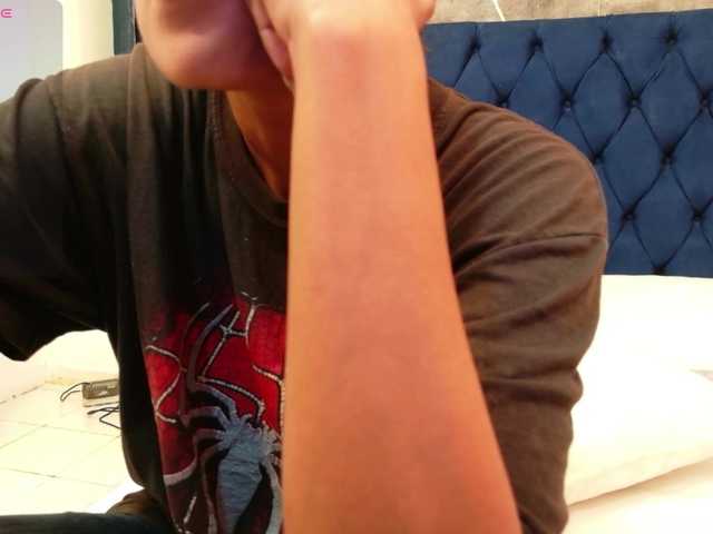 yourcuteneighbourr