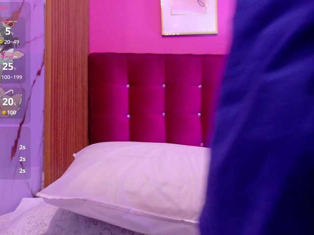 yourcuteneighbourr's BongaCams show and profile