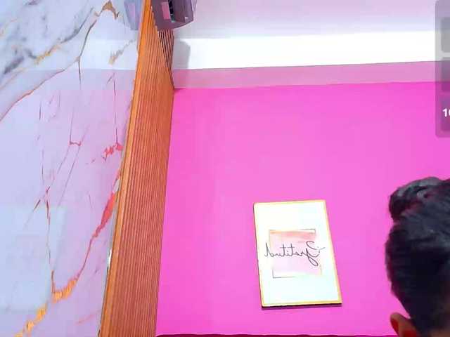 yourcuteneighbourr live cam on BongaCams