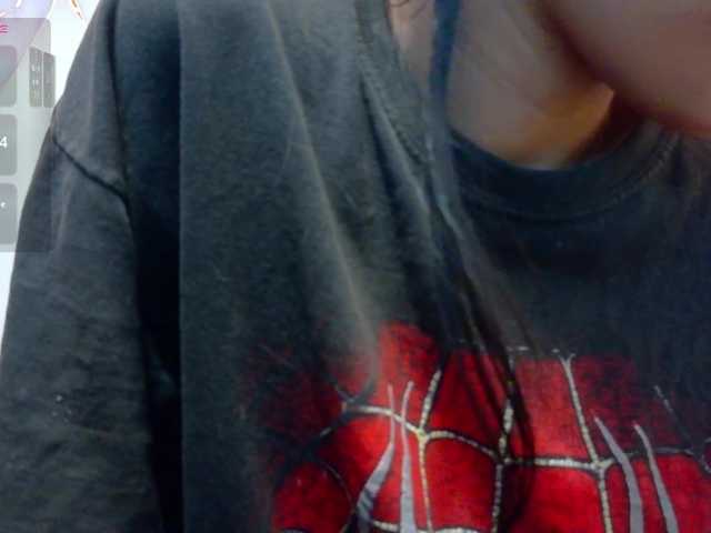 yourcuteneighbourr live webcam show