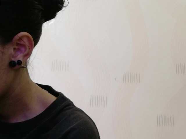 yourcuteneighbourr live cam on BongaCams