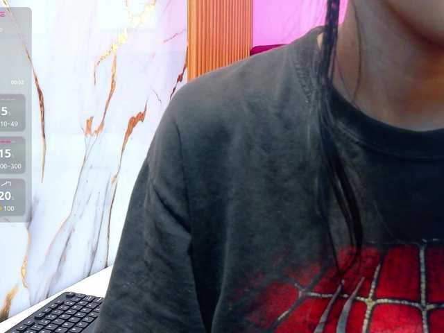 yourcuteneighbourr live cam on BongaCams