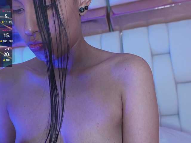 yourcuteneighbourr's BongaCams show and profile