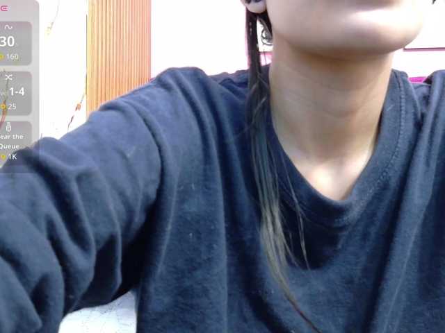 yourcuteneighbourr live cam on BongaCams