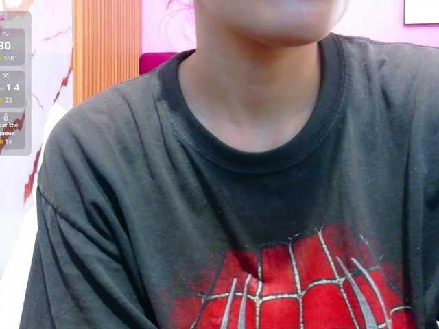 yourcuteneighbourr live cam on BongaCams