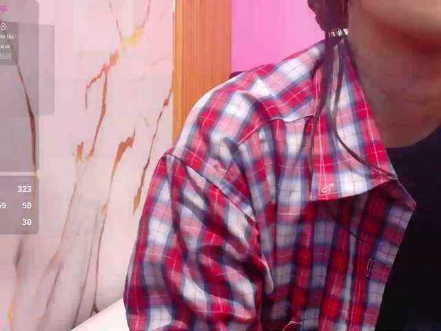 yourcuteneighbourr live cam on BongaCams