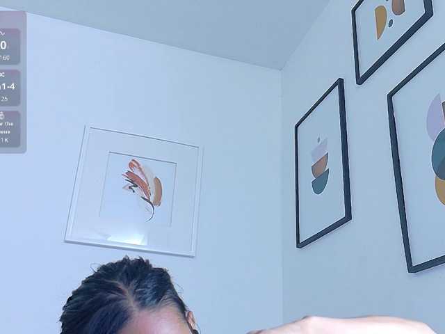 yourcuteneighbourr live cam on BongaCams