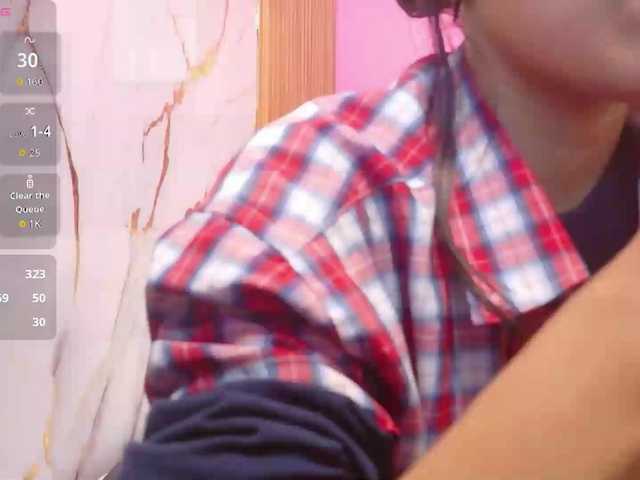 yourcuteneighbourr webcam