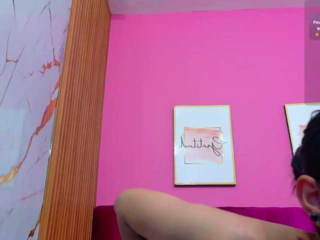 yourcuteneighbourr live cam on BongaCams