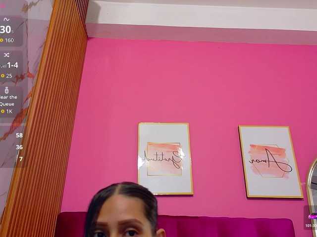 yourcuteneighbourr live cam on BongaCams