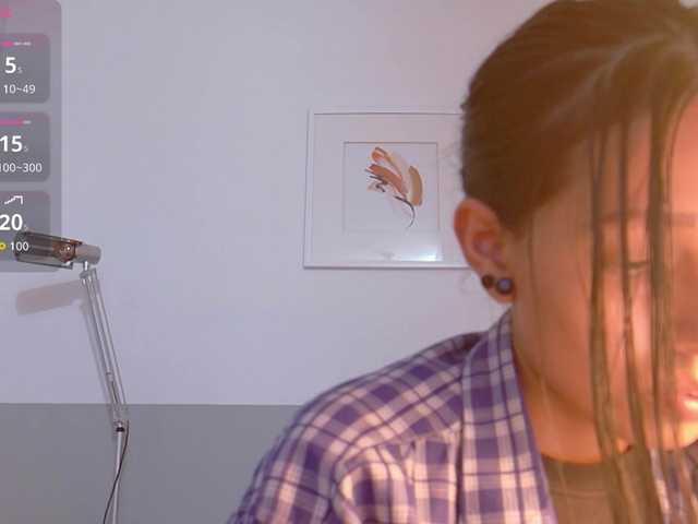 yourcuteneighbourr live cam on BongaCams