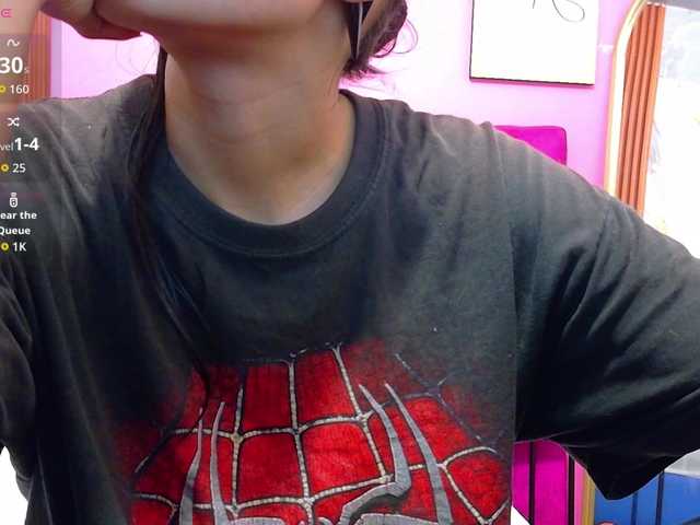 yourcuteneighbourr live cam on BongaCams