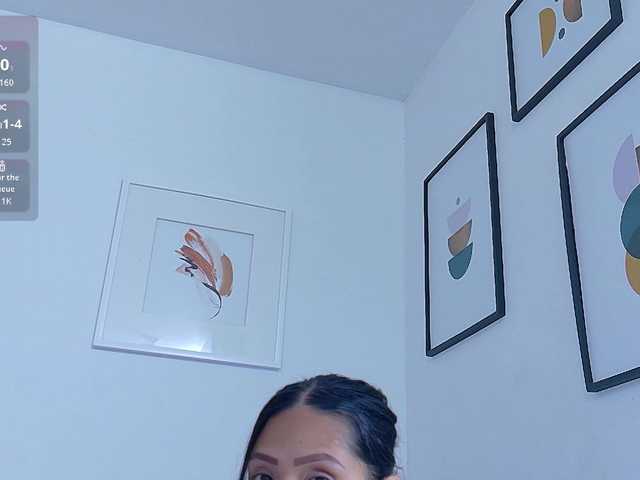 yourcuteneighbourr live cam on BongaCams