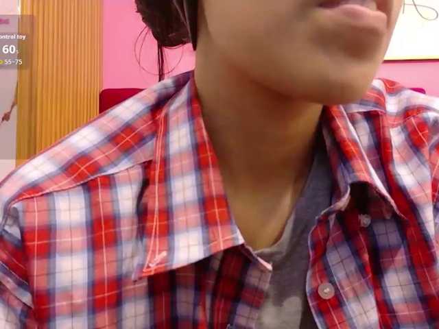 yourcuteneighbourr, en directo ahora en BongaCams
