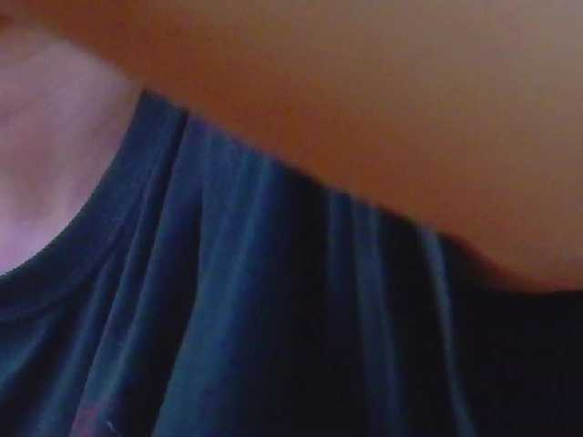 yourcuteneighbourr live cam on BongaCams