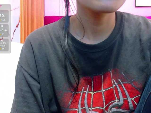 yourcuteneighbourr live webcam show