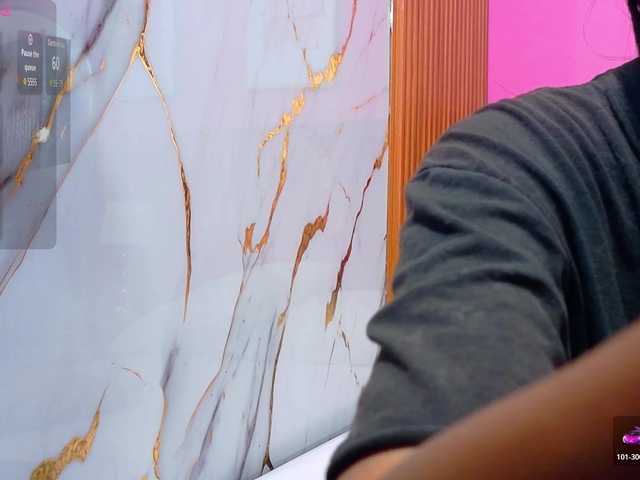 yourcuteneighbourr live cam on BongaCams