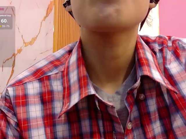 yourcuteneighbourr, en directo ahora en BongaCams