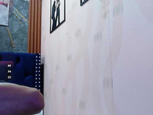 yourcuteneighbourr live cam on BongaCams