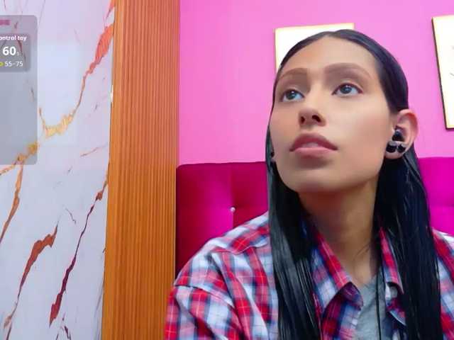 yourcuteneighbourr live cam preview