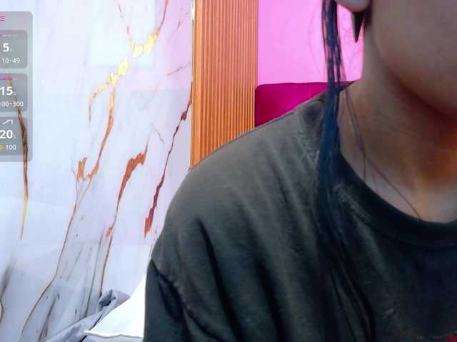 yourcuteneighbourr live webcam show