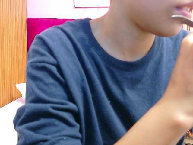 yourcuteneighbourr