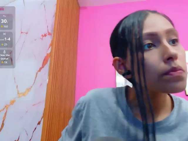 yourcuteneighbourr live cam preview