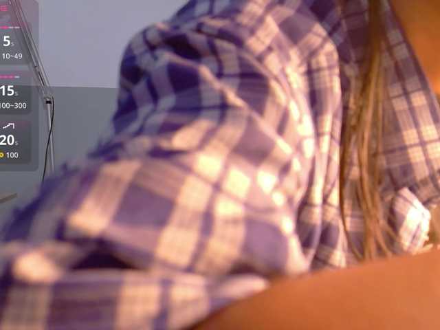yourcuteneighbourr live cam on BongaCams