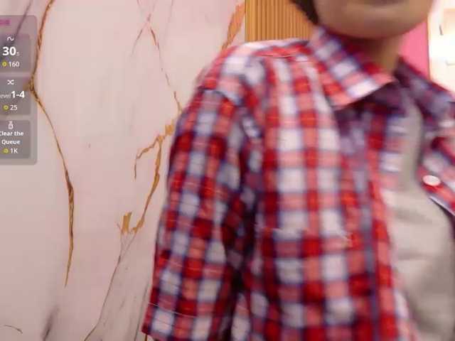yourcuteneighbourr, en directo ahora en BongaCams