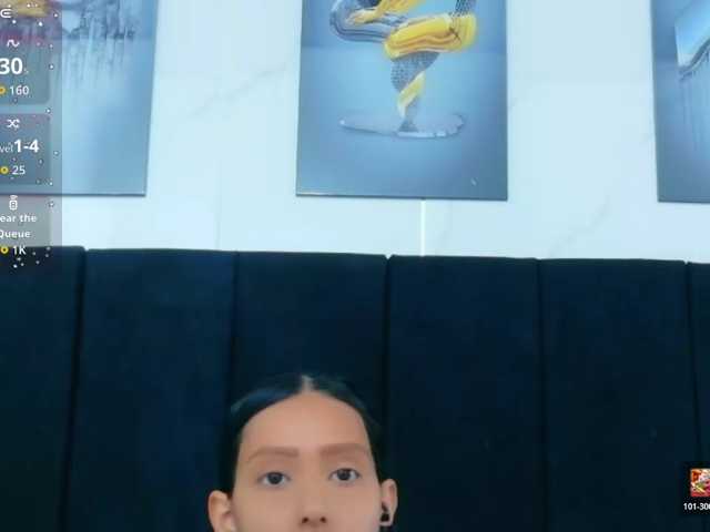 yourcuteneighbourr live cam on BongaCams