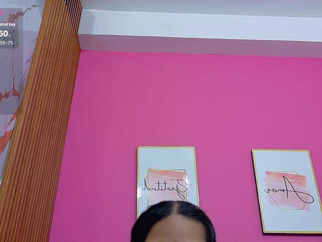 yourcuteneighbourr live webcam show