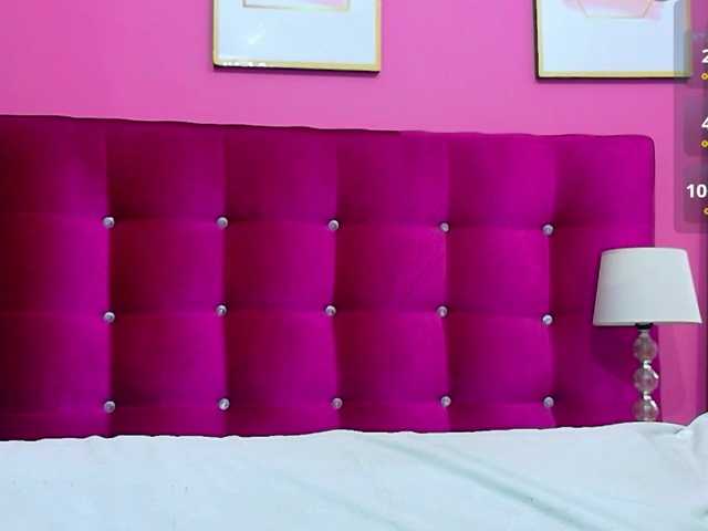 yourcuteneighbourr live cam on BongaCams