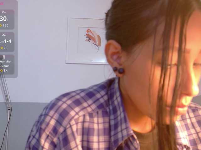 yourcuteneighbourr live cam on BongaCams