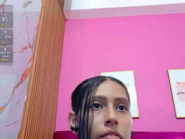 yourcuteneighbourr webcam