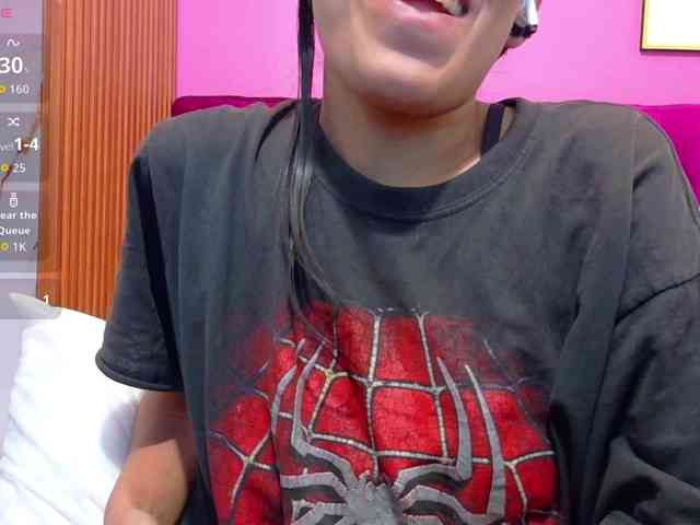 yourcuteneighbourr webcam