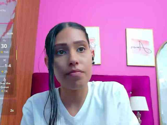 yourcuteneighbourr webcam