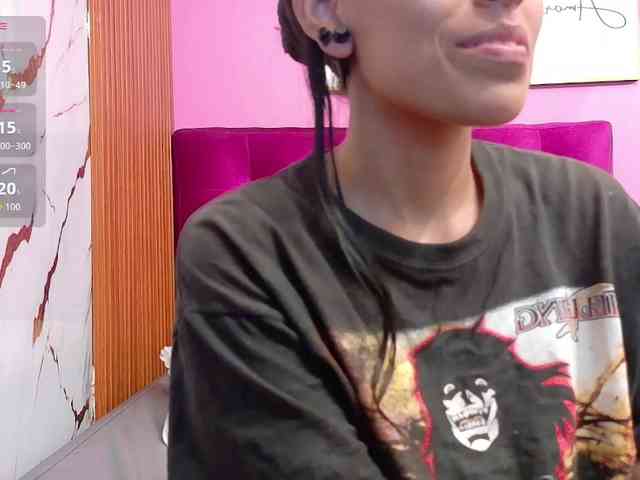 yourcuteneighbourr webcam
