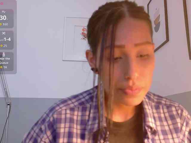 yourcuteneighbourr webcam