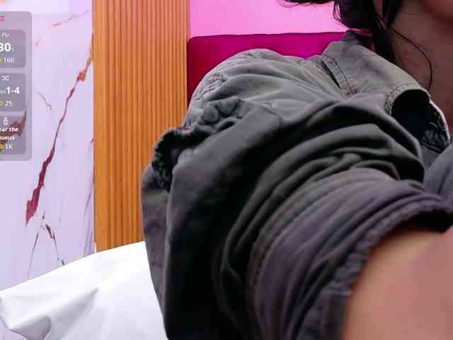 yourcuteneighbourr webcam