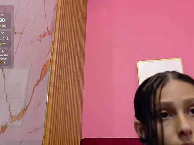 yourcuteneighbourr webcam