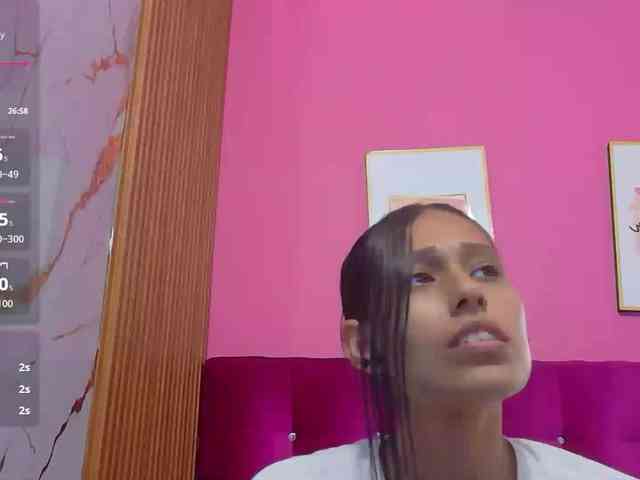 yourcuteneighbou... Live Webcam on BongaCams