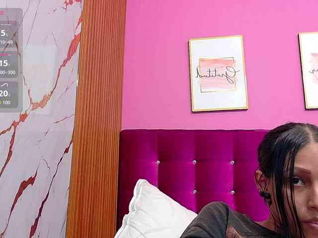 yourcuteneighbou... Live Webcam on BongaCams