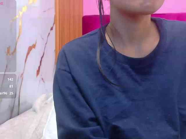 yourcuteneighbourr webcam