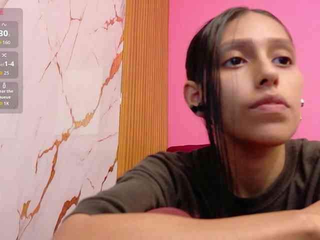 yourcuteneighbourr webcam